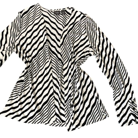 Chico's Travelers Black & White Striped Jacket Sz 1 (M/8) 88L - Picture 5 of 9